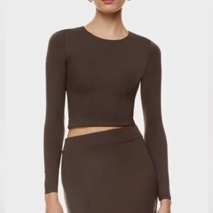 Babaton Contour Long Sleeve